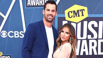 Jessie James Decker ‘Tattoos’ Her Initials On Eric’s Finger After He Forgets Ring At CMT Awards - hollywoodlife.com