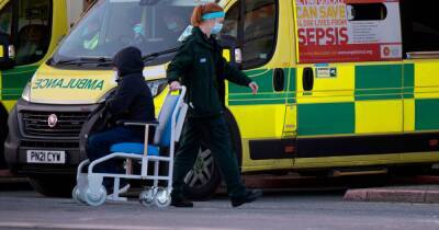 Paramedics 'up in arms' amid ruling that they can't keep wheelchairs on ambulances - www.manchestereveningnews.co.uk - Manchester