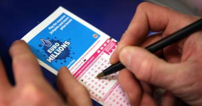 Manchester woman wins £60,000 EuroMillions jackpot - but says she was only paid £20,000 - www.manchestereveningnews.co.uk - Britain - Manchester