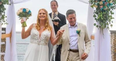 Vicki Gunvalson - Vicki Gunvalson’s Ex Steve Lodge Is ‘Extremely Happy’ After Marrying Janis Carlson in Intimate Mexico Ceremony: Pics - usmagazine.com - Mexico - county Berkshire