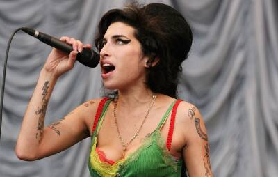 Amy Winehouse’s 2007 Glastonbury performance to be released on vinyl for first time - www.nme.com