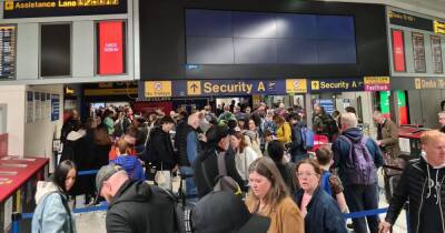 Chaotic scenes at Manchester Airport as passengers face more Easter disruption ahead of bank holiday weekend - www.manchestereveningnews.co.uk - Manchester