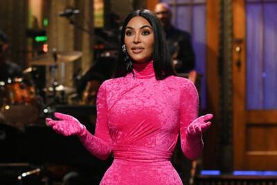 Kim Kardashian claims she’d ‘never seen’ ‘SNL’ before hosting - nypost.com