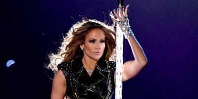 Jennifer Lopez Super Bowl Halftime Show Is the Subject of a New Doc at Netflix - justjared.com