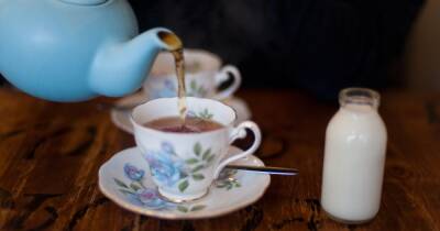 Expert reveals the correct way to make cup of tea is milk first - www.ok.co.uk - Britain