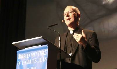 ‘Building A Bridge’ Trailer: Father James Martin Advocates For Catholic Acceptance Of The LGBTQ Community - deadline.com - county Martin