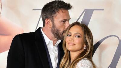 Ben Affleck Apparently Didn't Tell His Dad He Proposed to Jennifer Lopez - www.glamour.com