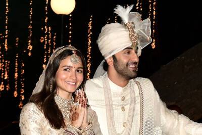 Bollywood Stars Ranbir Kapoor And Alia Bhatt Marry In Mumbai - etcanada.com - city Mumbai - city Sanjay