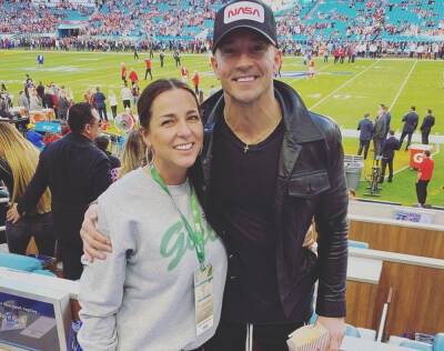 Former Hillsong Pastor Carl Lentz’s Wife Allegedly PUNCHED Babysitter After Catching Them Together! - perezhilton.com - New York