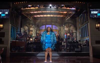 Watch Lizzo bring new songs ‘Special’ and ‘About Damn Time’ to ‘SNL’ - www.nme.com