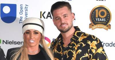 Katie Price’s ex Carl Woods admits he’s ‘feeling horny’ as they reunite for Easter - www.dailyrecord.co.uk