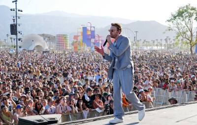 Finneas gives ‘Turning Red’ song ‘Nobody Like U’ live debut at Coachella 2022 - www.nme.com