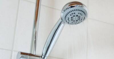 Bathroom expert shares how you can cut your utility bills by £303 by following four simple tips - www.manchestereveningnews.co.uk - Britain