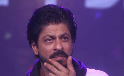 Shah Rukh Khan Starring In ‘Dunki’ For Rajkumar Hirani - deadline.com