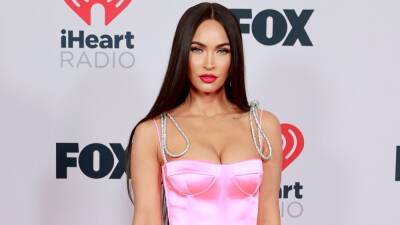 Megan Fox Channels Lava Girl With New Pink Hair - www.glamour.com - Argentina