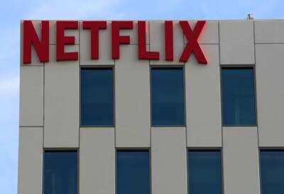 Netflix Stock Takes Another Dive As Streaming Giant Posts Q1 Subscriber Reversal - deadline.com - USA