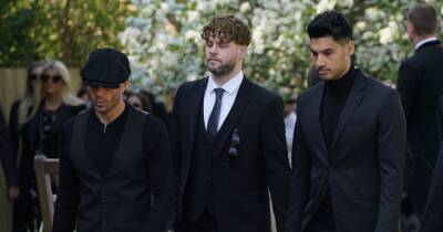 Tom Parker's wife Kelsey and The Wanted bandmates lead mourners at singer's funeral - www.manchestereveningnews.co.uk - Britain - county Wood
