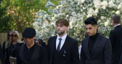Tom Parker funeral: The Wanted bandmates arrive as fans line streets to pay respects - www.dailyrecord.co.uk - city Essex