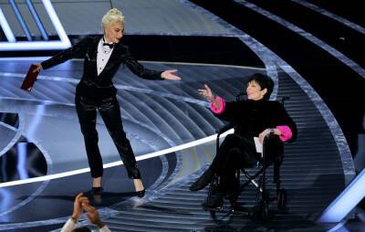 Amy Schumer - Kirsten Dunst - Liza Minnelli - Michael Feinstein - Liza Minnelli “forced” to appear in wheelchair at Oscars, friend claims - nme.com