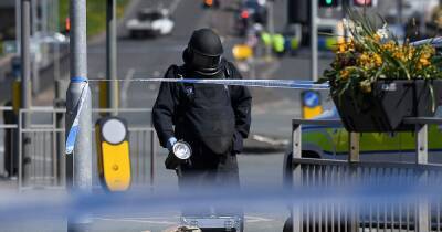 Explosion heard and weapon spotted on floor as 'suspicious device' found in Rochdale - www.manchestereveningnews.co.uk - Manchester - city Rochdale