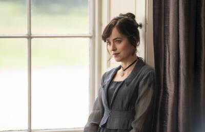 Dakota Johnson Goes Austen In ‘Persuasion’ First-Look Images - etcanada.com - Netflix