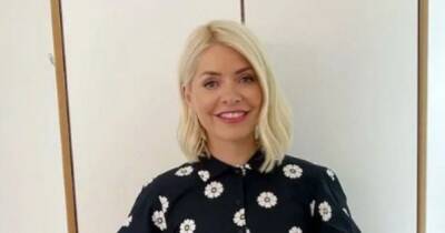 Holly Willoughby puts daisy prints at the top of our wish list for spring in perfect dress - www.ok.co.uk
