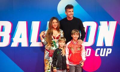 Nick Jonas - Zane Lowe - Gerard Pique - Shakira and her kids enjoy a beach day in Ibiza - us.hola.com - Britain - Spain