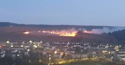 Huge wildfire breaks out near Scots village as emergency services race to scene - www.dailyrecord.co.uk - Scotland