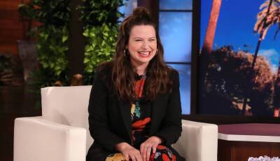Katie Lowes Corrects the Wikipedia Inaccuracy About Her Age, Reveals Birthday Plans - www.justjared.com