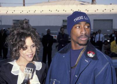 Rosie Perez Reveals Tupac Shakur ‘Held My Hand To Make A Guy Jealous’ At 1993 Awards Bash - etcanada.com