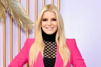 Jessica Simpson - Jessica Simpson Reveals She Has ‘No Working Credit Card’ After Buying Back Her Fashion Brand - etcanada.com