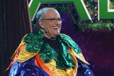 Robin Thicke - Ken Jeong - Donald Trump - Rudy Giuliani - Late-Night Hosts Joke About Rudy Giuliani Reveal On ‘The Masked Singer’ - etcanada.com - New York - county Jack