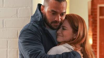 Jesse Williams and Sarah Drew to Return to ‘Grey’s Anatomy’ for Season 18 Finale - thewrap.com - Boston - county Avery - Jackson, county Avery
