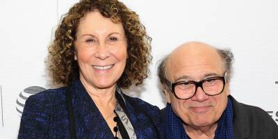 Rhea Perlman Reflects on Her Marriage to Danny Devito: 'We're Still a Family' - www.justjared.com - Hollywood