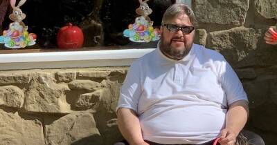 Obese dad who broke his bed loses the weight of a '6ft man' after life-changing visit to the doctor - www.manchestereveningnews.co.uk