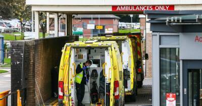 Warning to Greater Manchester patients over long waiting times at A&E - www.manchestereveningnews.co.uk - Britain - Manchester - county Oldham - county Fairfield