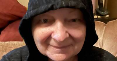 Janey Godley - Janey Godley smiles ahead of second last chemotherapy session - dailyrecord.co.uk - Scotland