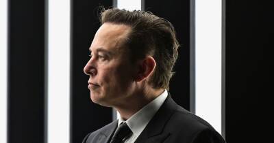 Elon Musk to Buy Twitter: Tesla CEO Reaches $44 Billion Deal After Rejecting Seat on Social Media Platform’s Board - www.usmagazine.com