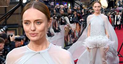 Laura Haddock puts on an extravagant display at Downton Abbey premiere - www.msn.com