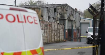 Crime scene tape in place as huge blaze rips through warehouse late at night - www.manchestereveningnews.co.uk - Manchester - county Hyde