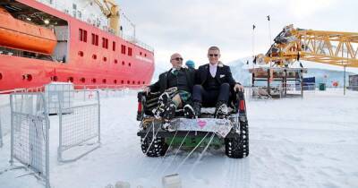 Helen Skelton - David Attenborough - Richie Myler - Same-sex couple make history after tying the knot in the Antarctic - manchestereveningnews.co.uk - Britain - Antarctica