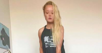 The Office star Lucy Davis, 49, labelled 'inspiration' as she posts intense workout with huge weights - www.ok.co.uk - USA