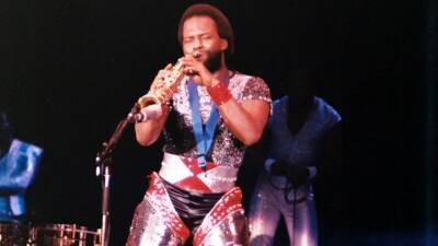 Earth, Wind & Fire’s Andrew Woolfolk dead at 71: Defined ’70s sound - nypost.com - Texas