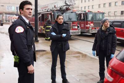 ‘Chicago Fire’ Bosses Tease Love Triangle Between Violet, Hawkins & Gallo “Is Still Alive” - deadline.com - Chicago