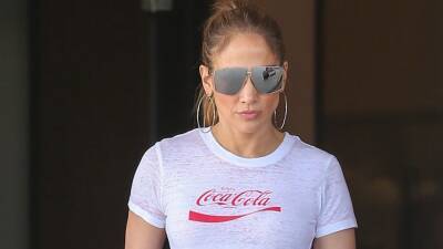 Jennifer Lopez Wore Wide-Leg Jeans to Watch Ben Affleck Lift Heavy Things - www.glamour.com - county Crawford