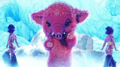 Nicole Scherzinger - Nick Cannon - Robin Thicke - Ken Jeong - Reese Witherspoon - Jenny Maccarthy - Kirsten Dunst - 'The Masked Singer': Baby Mammoth Goes Extinct in Week 8 -- See Who Was Under the Furry Pink Costume! - etonline.com