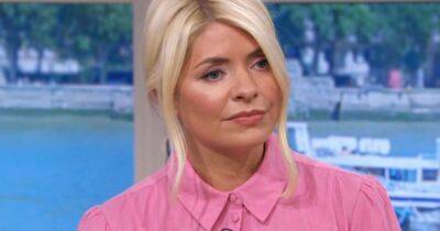 Holly Willoughby moved to tears after watching Julia Bradbury with her kids after cancer surgery - www.manchestereveningnews.co.uk - Britain