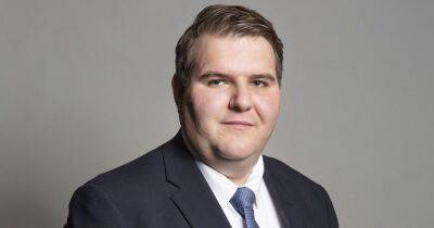Tory MP Jamie Wallis charged with failing to stop and driving without due care - www.dailyrecord.co.uk