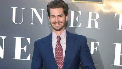 Lauren Zima - Andrew Garfield - Jon Krakauer - Andrew Garfield Reacts to DILF Label: 'I'm Just Trying to Give the People What They Want' (Exclusive) - etonline.com