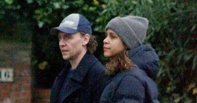 Tom Hiddleston's 'fiancée' Zawe Ashton's huge engagement ring seen as pair go on walk - www.ok.co.uk